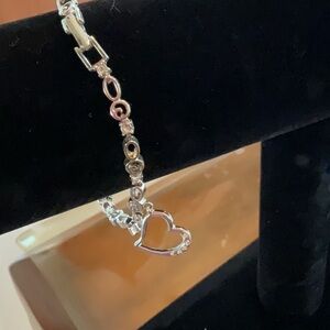 Avon heart bracelet new